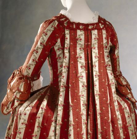 SilkDamask's tweet photo. #SackBackSunday
Close-up, c.1770-75 striped #French #silk gown. #SnowshillCollection @nationaltrust @NTBerrington http://t.co/KtZrAQO4JD
