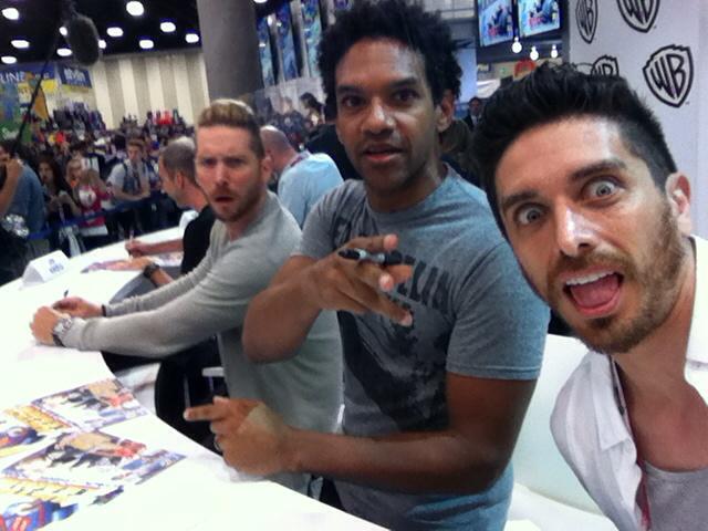 Signing with some cool dudes <a href="/kharypayton/">Khary Payton</a> <a href="/TroyBakerVA/">Troy Baker</a> <a href="/BrandonVietti/">Brandon Vietti</a> <a href="/jim_krieg/">Jim Krieg</a>