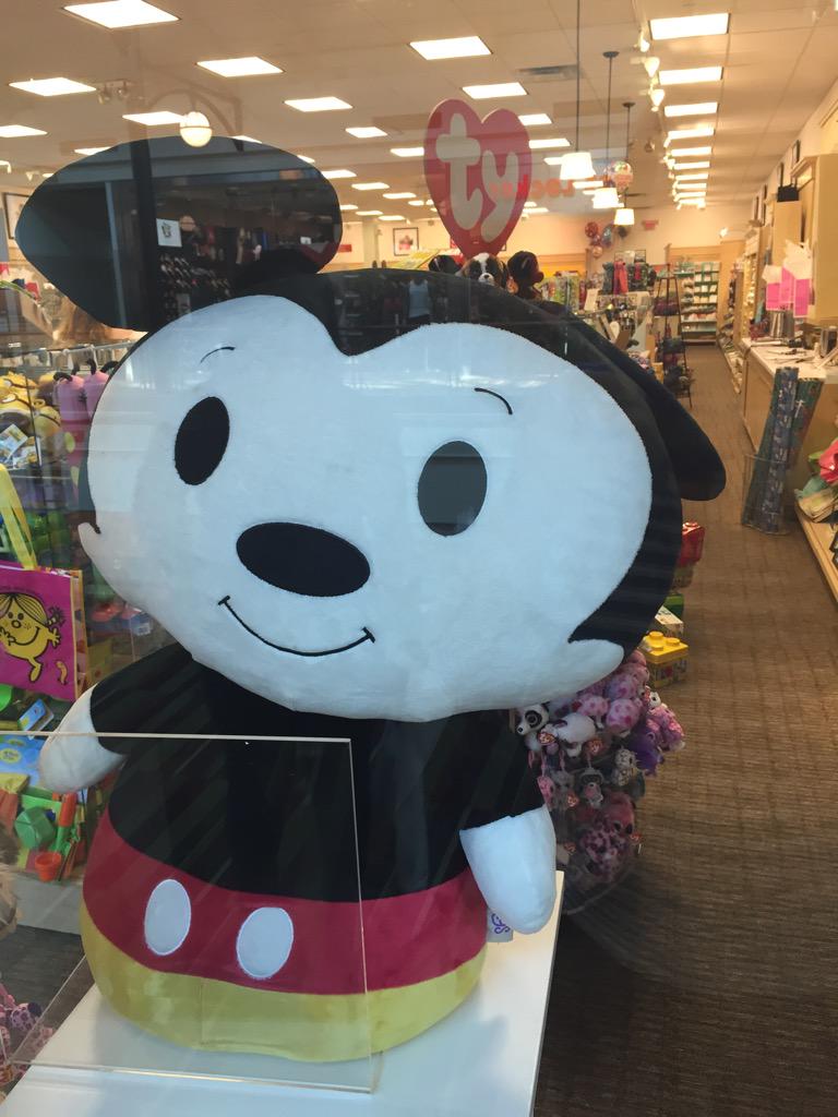 UnleashedDisney's tweet image. #disney #disneyside #wdw @Hallmark