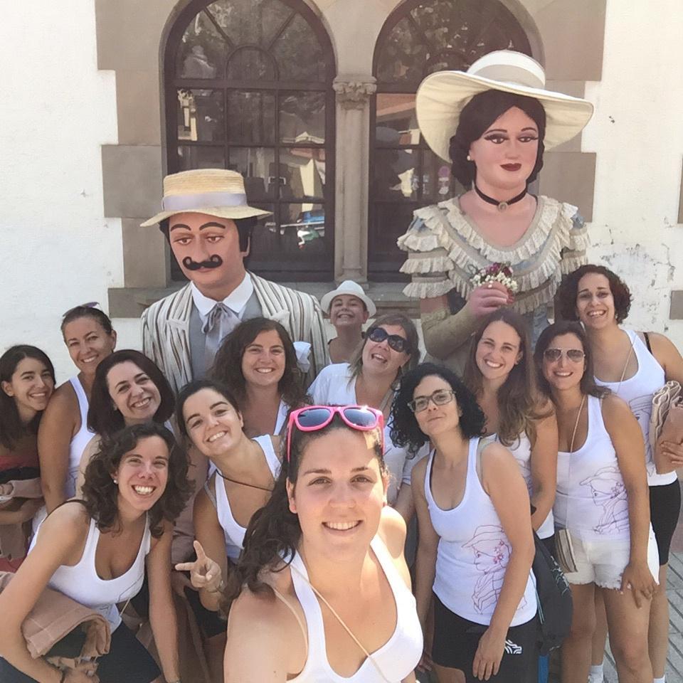 cubanitessitges's tweet photo. Gegants Americanos a Arenys de Mar. Gràcies sou les millors#50anys http://t.co/Fe8hG7ocM6