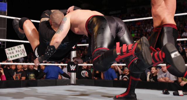 TeamOrton_'s tweet photo. #SmackDown | 7/9/15 | You don't mess with Randy Orton. #ViperMode: http://t.co/a54Ayo110H
