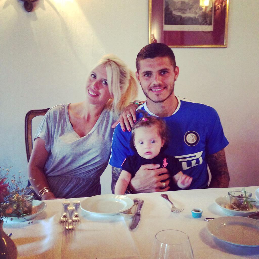 MauroIcardi's tweet image. Lindo Dia libre en Familia 😀 @wandaicardi #Valu#Coki#Benchu#Franchi#Nora ❤️