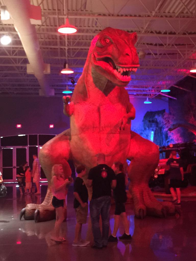 housefmtom's tweet image. Thanks @LCtvMoore 4 a great #FirstTimeVisit for #AtTheMovies series! Looking forward to coming back! Worship #Rocked😎