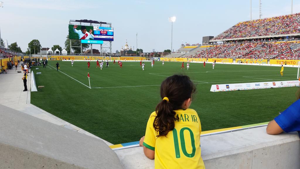 AnzarutDan's tweet photo. #TO2015 Canada vs Brazil http://t.co/Gn2vLX0CZX