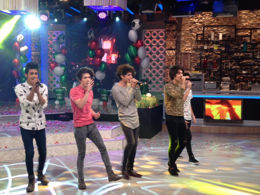 La invasión de <a href="/somosCD9/">Nuevo CD9</a> continúa! #CD9InvadeVengaElDomingo