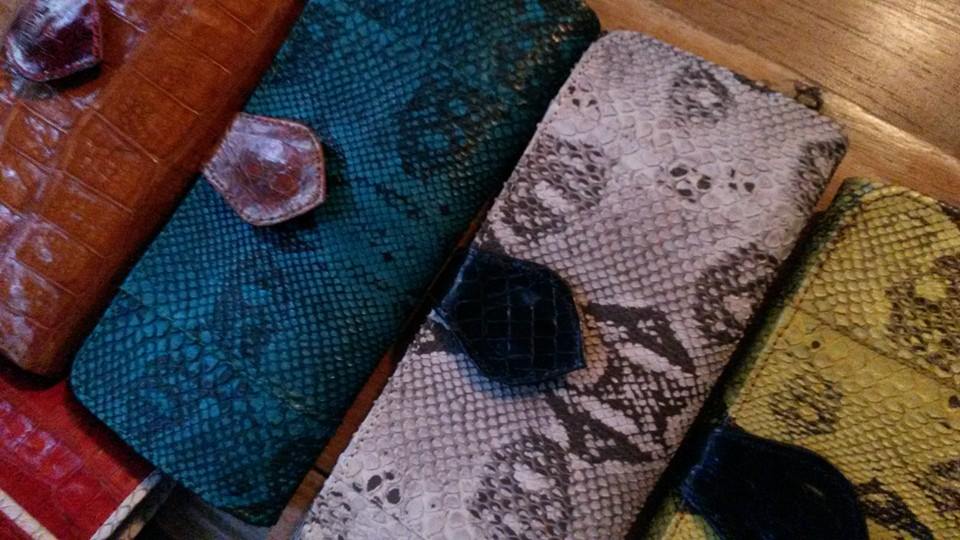 BoldFashStyle's tweet photo. New line of wallets... http://t.co/8rgoYHoWHI