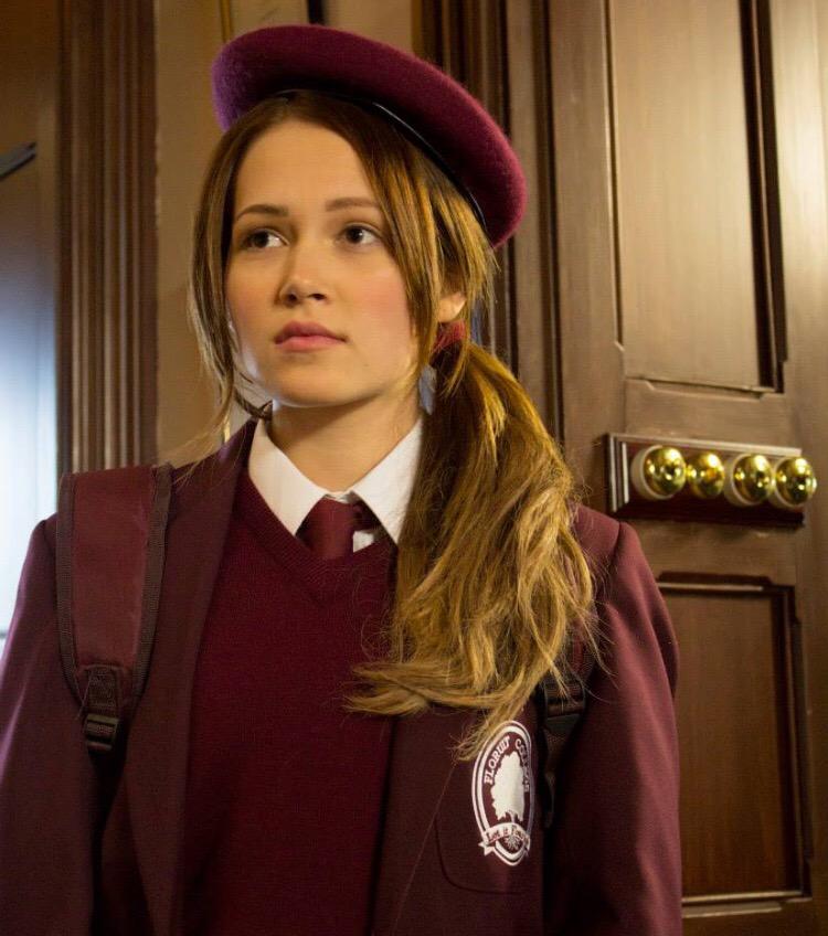 kelliberglund's tweet image. Meet Kelly Johnson 👧 #RaisingTheBar
