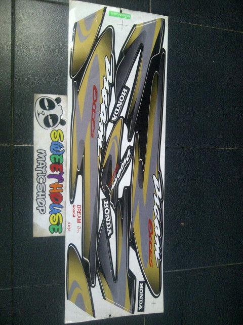 SweetHouseMatic's tweet photo. Jarang yang punyaa striping honda grand ayook jangan sampe ke abisan http://t.co/j5SSMlVpbM