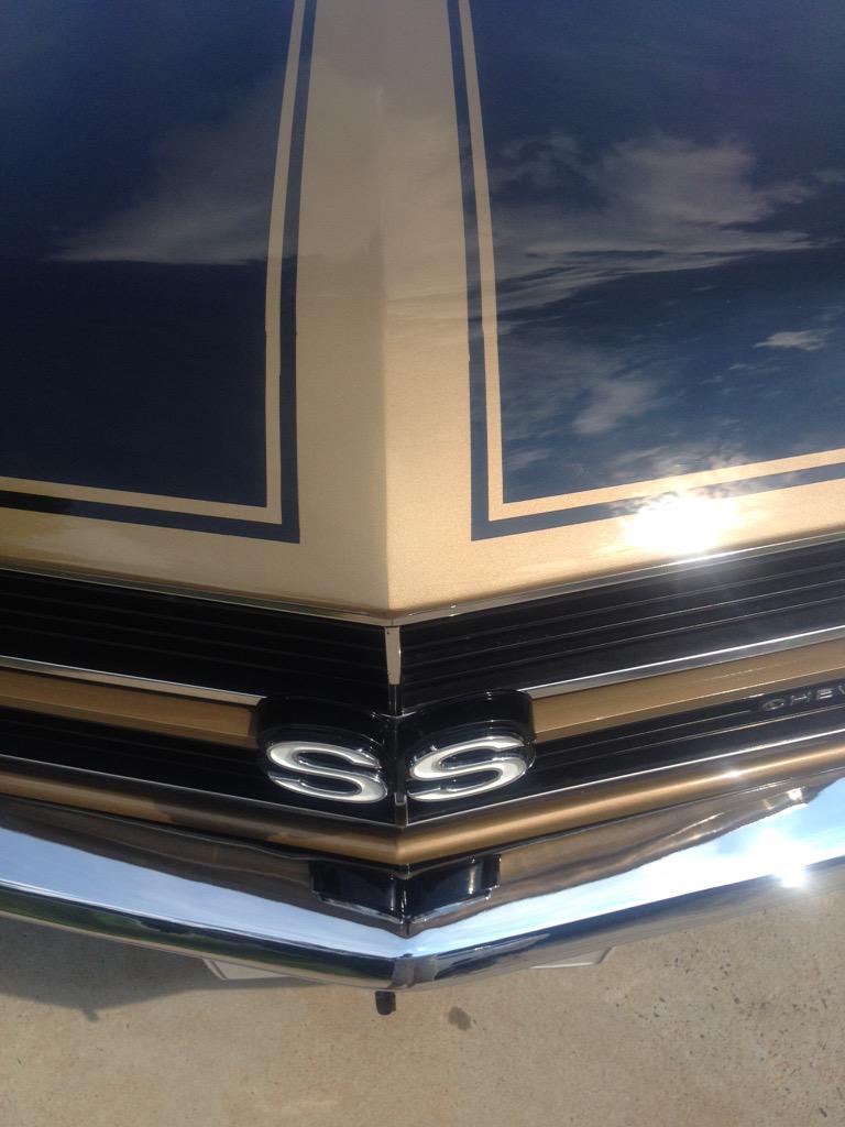 MacSpeedCompany's tweet image. My Dad @rlmac53 #70ChevelleSS 396 All original with #BuildSheet. #FrameOff Resto finished last fall. #AutumnGold