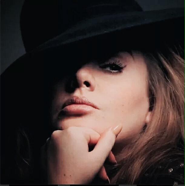 adeleasheaders's tweet image. 