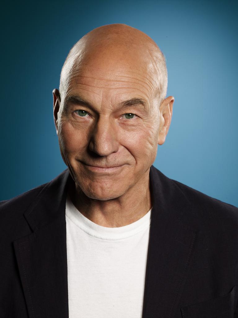 Muchas felicidades  Sir Patrick Stewart que hoy alcanza los 75 años!
Happy birthday ! 