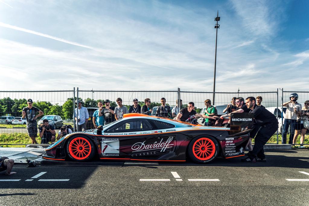 HJW_S's tweet image. So it is #McLarenMonday and this is F1 #28R at Le Mans last month getting ready to be driven by JJ Lehto!
