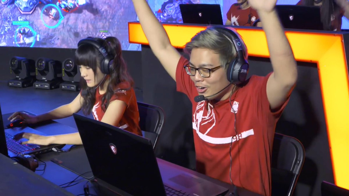 msigaming's tweet photo. This pose is exactly what I do when I win a game! LOL
#MSIGAMING #MSIGLOBAL #MSIGE62 #HEROOFSTORM http://t.co/d6NZqGUm2H