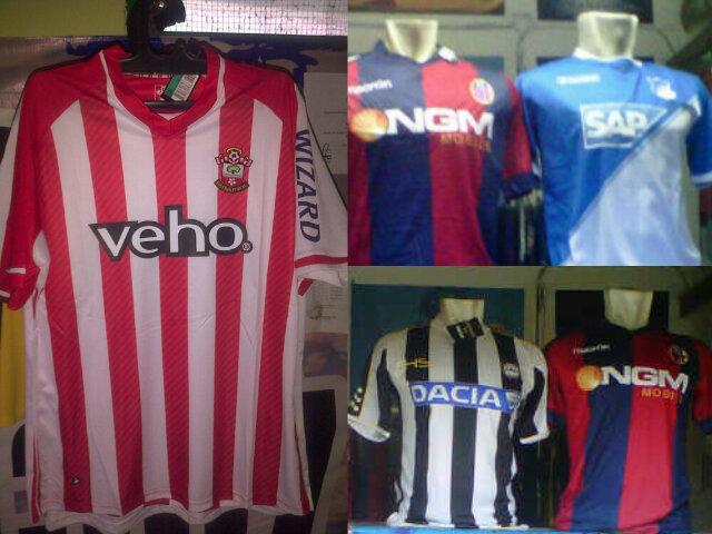 1337Football_st's tweet photo. Jersey tim2 medioker di sale 40rb saja ,, Grade ori .. Stok gak terlalu byk,,ada beberapa pilihan club .. http://t.co/BwOtCcOtCI