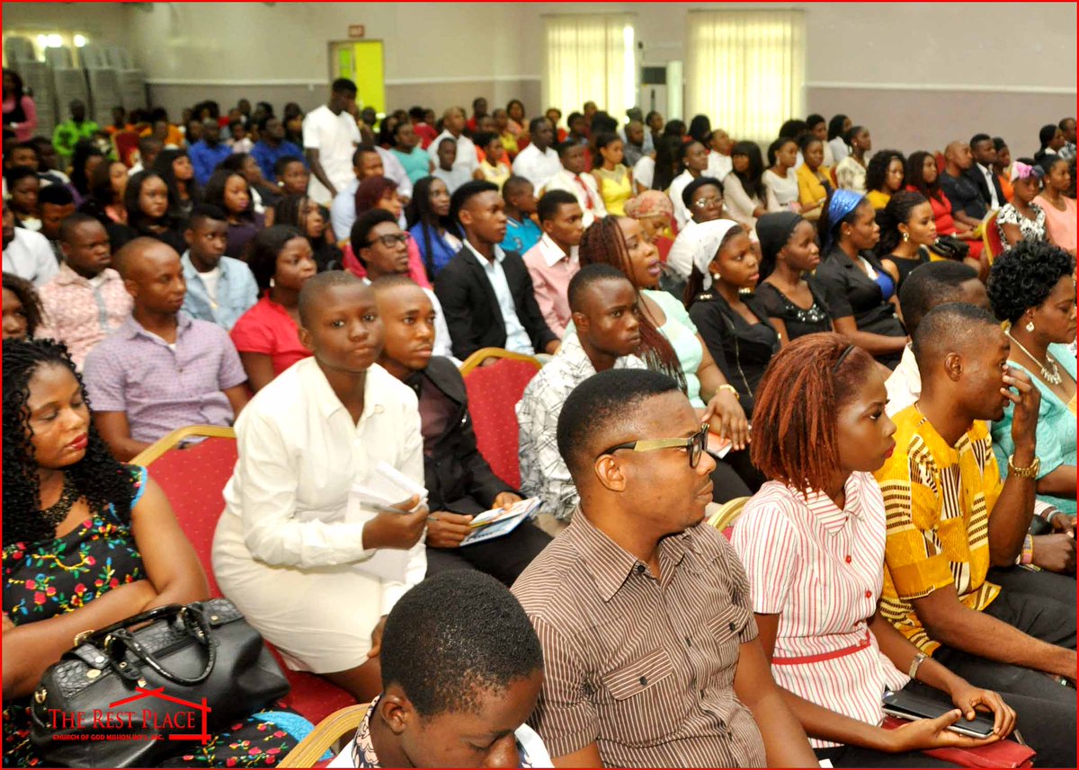 RestPlaceChurch's tweet photo. There is a spirit of excellence in this place #somethingbigiscoming @Chitots81 http://t.co/aBZhu47I9v