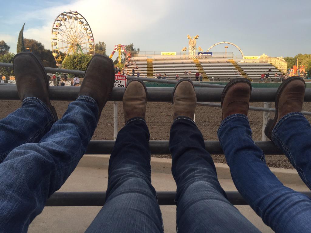 alex_dinsmore_'s tweet photo. fair was a goooodddd timeeee http://t.co/G1apv3BErD