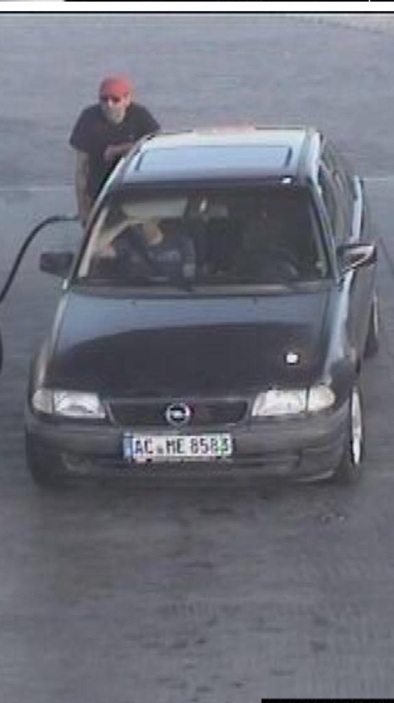 _doorrijder's tweet photo. Nieuwe #doorrijder #valskenteken AC ME 8583 #dief http://t.co/xIAtZ8ypfd