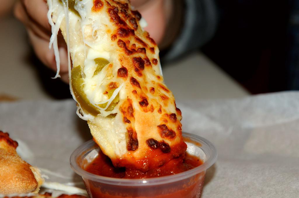 Domino's Pizza (dominos_oman) Twitter