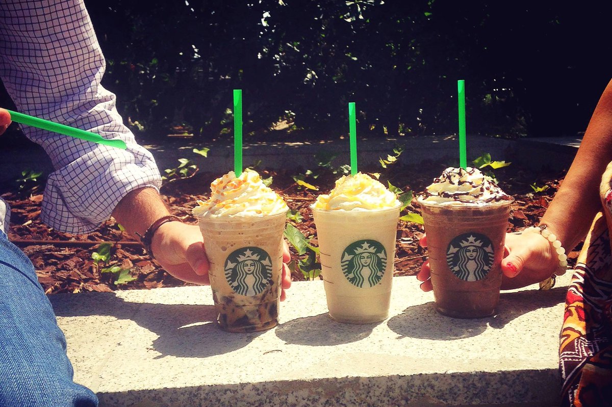StarbucksDE's tweet image. Der Sommer kommt im Dreierpack #LemonVanilla #CaramelCoffeeJelly #JavaChip #Frappuccino