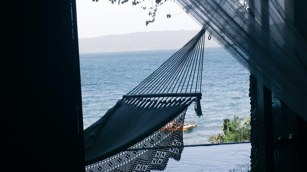 ITAGlobalTravel's tweet photo. @EliethFabby Una vista perfecta desde esta linda habitacion en #SelvaAzul #Lagunadeapoyo http://t.co/fuJqNhmxfj