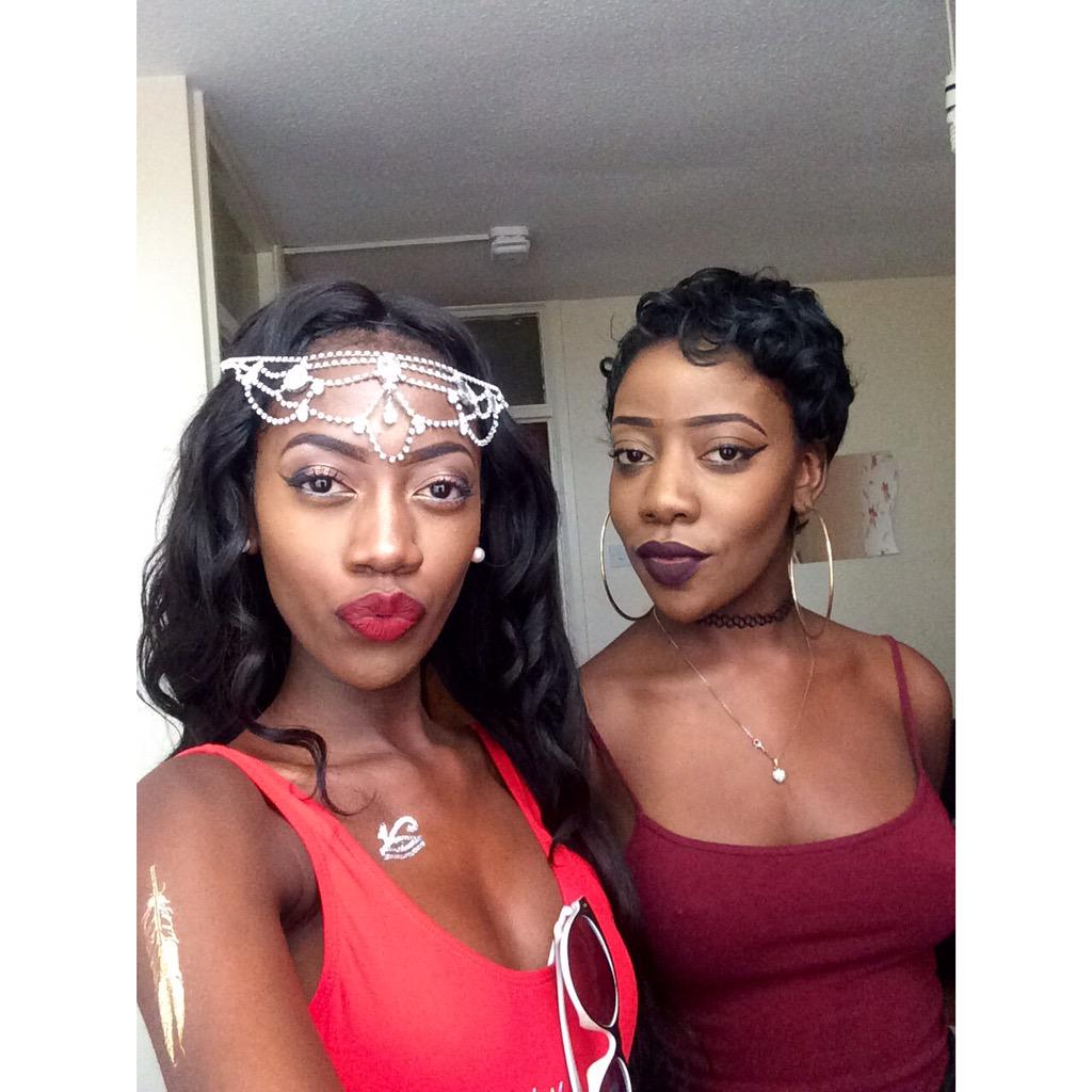 Tfashionmiracle's tweet photo. #zim35reloaded #Zim35 #Zim35BBQ #ZIM35WEEKENDER with the twin 👯 http://t.co/eBhoGJwqXv