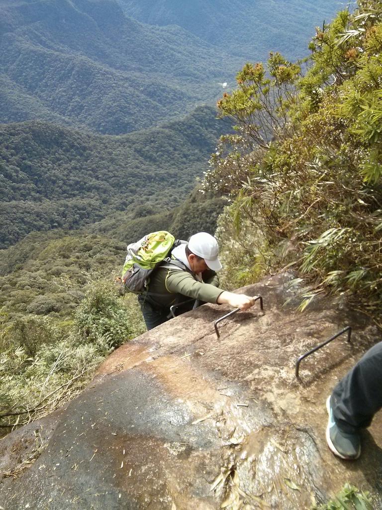 brjavaman's tweet image. This weekend I climbed 1530mts with @thejavafinch, @jubadosimba, Lara and Cícero, to celebrate #Java20 #20daysOfJava