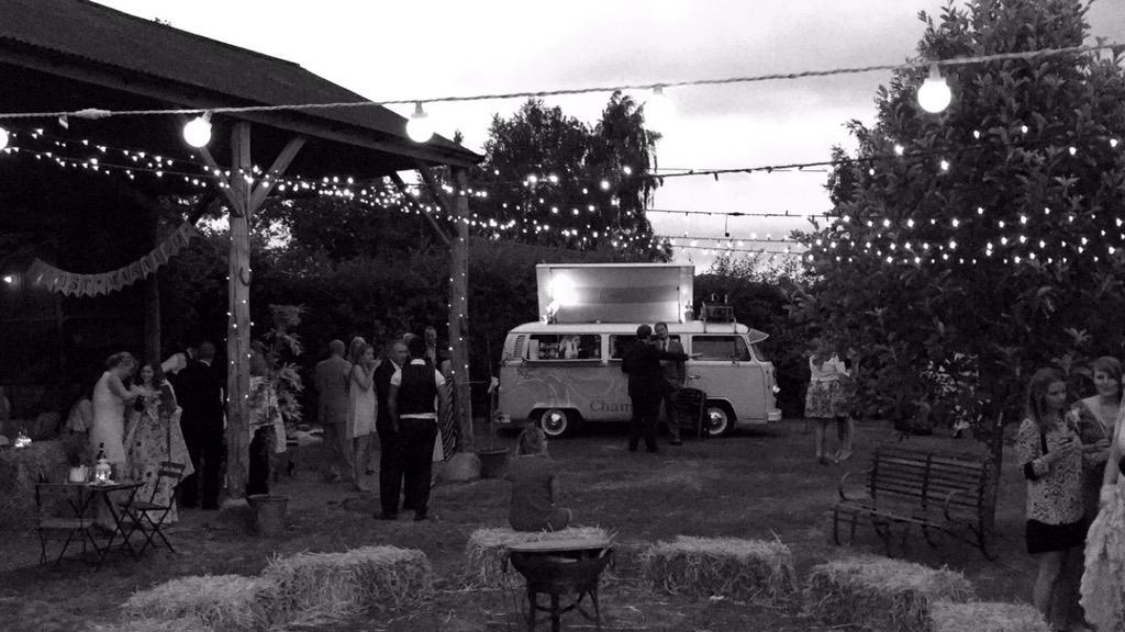 Champavan's tweet image. Congratulations to Mr and Mrs Molin on your wedding day Saturday. #wedding #vintage #campervan #mobilebar #cocktails