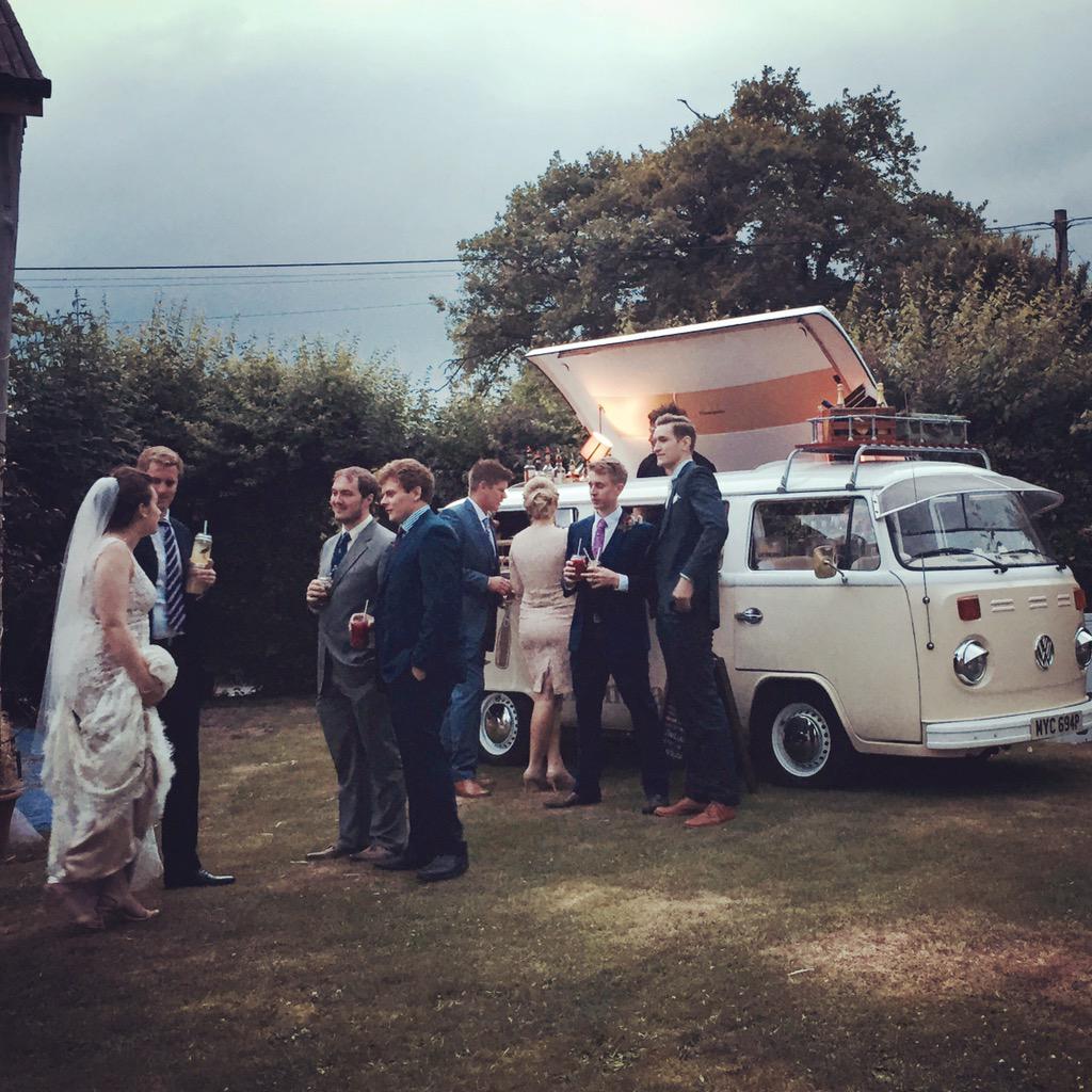 Champavan's tweet image. Congratulations to Mr and Mrs Molin on your wedding day Saturday. #wedding #vintage #campervan #mobilebar #cocktails