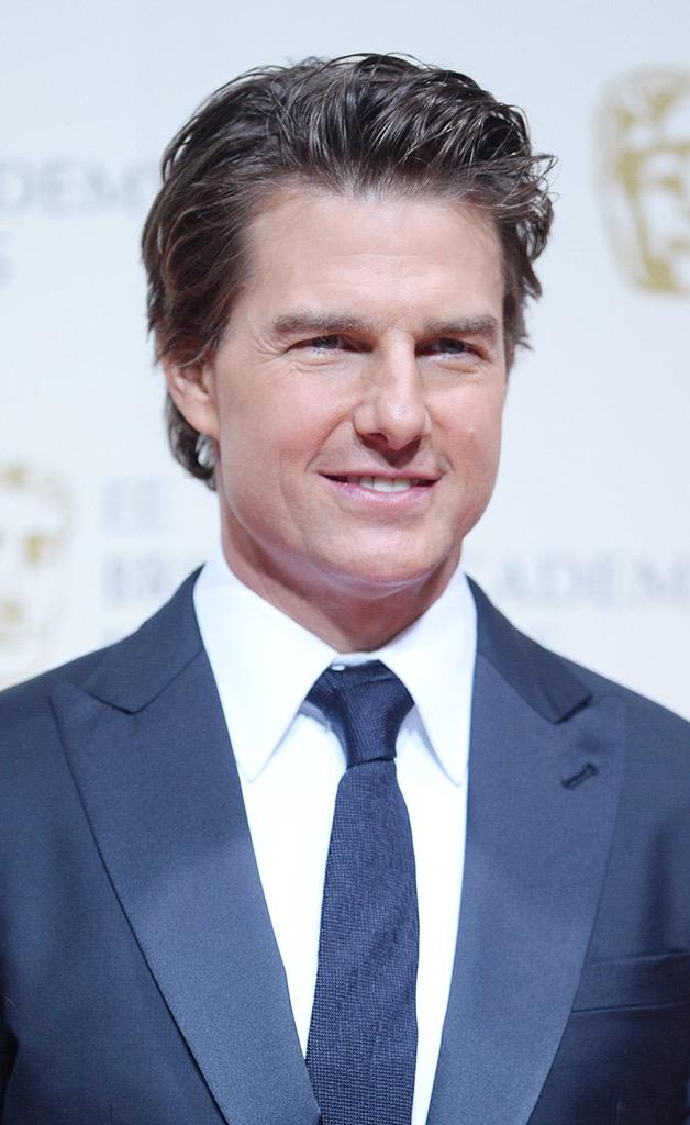 Том Круз 
Хочется плакать
Люди не старейте, пожалуйста