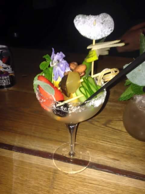 rightbuttock's tweet photo. All about over garnishing #gin #cocktail #funatwork http://t.co/zZZUh1unDe
