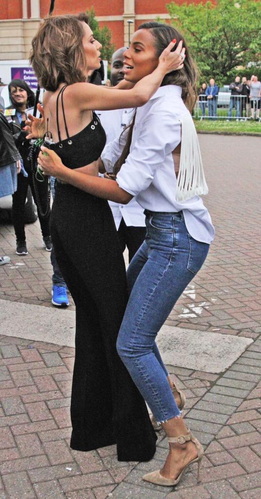 xjade_h's tweet photo. @CherylOfficial @RochelleHumes you two are gonna end up killing me this series ๐ฉ๐ #favetwo ๐ฉ๐ญ http://t.co/UFKCokHgU1