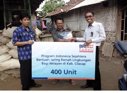 CSR Bank BRI, Penyerahan alat tangkap ikan ramah lingkungan oleh Bank BRI Cilacap kpd KUB Guyub Rukun Cilacap