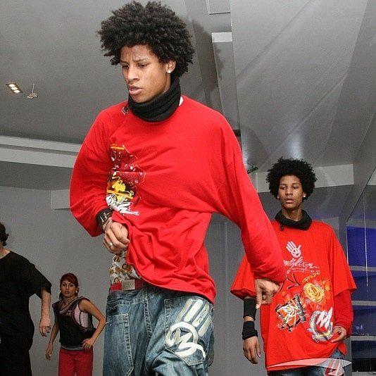 _janaon's tweet photo. My #TeenChoice for #ChoiceDancer is @offlestwins  🍀 http://t.co/g9WUBos4gI
