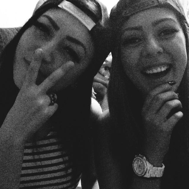 therealfernie_'s tweet photo. Finally get to see my best friend and her new crib tomorrow 😍😏 see you in the morning bebe 👯💕 #getreadysnapchat http://t.co/4RxQ2fUzdY