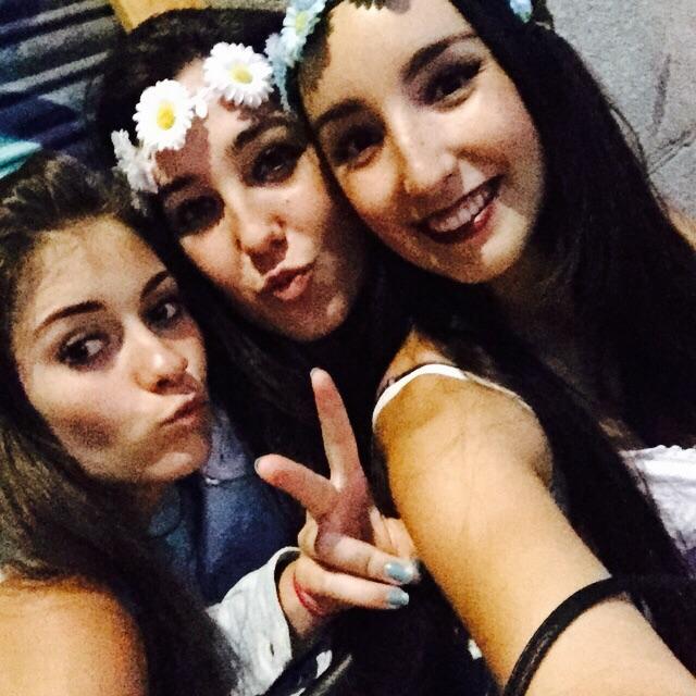 Miriaam_10's tweet photo. Lo maaaaás bonito😊 GRACIASSS❤ http://t.co/CNQ8fGslhj