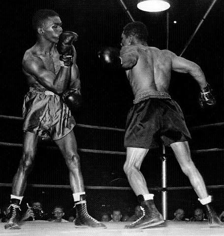 TheFightCity's tweet photo. Clash of the Legends: http://t.co/086uVTzAWp #boxing #boxinghistory #beaujack Never forget: Sidney Walker http://t.co/ctfU1kMh4X