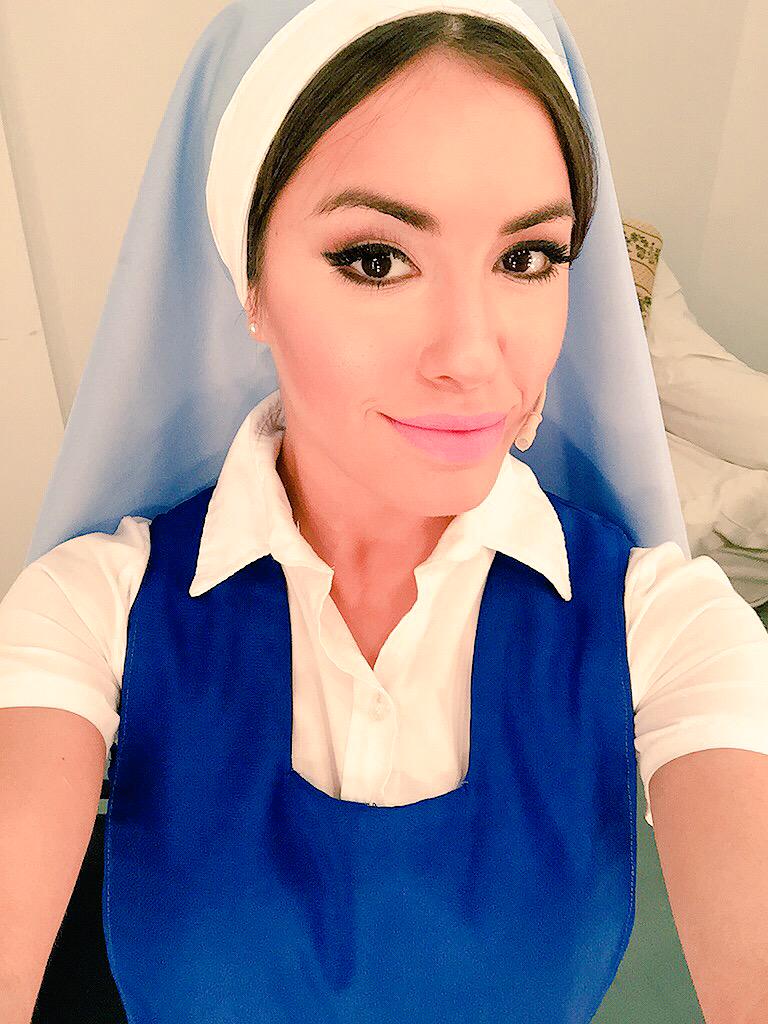 lalioficial's tweet image. Esperanza y yo bronceadas gracias a la genia de @litebrush Color natural AMO AMO AMO sos lo mas lili.