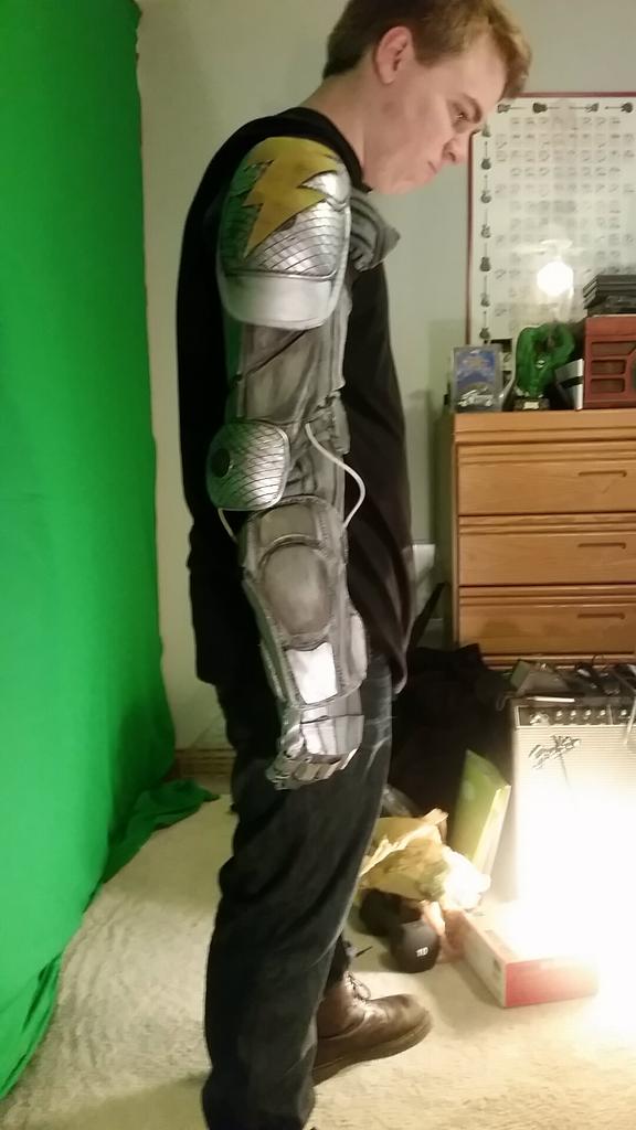 FlickFanatics's tweet image. Day 1. #JasonThunder #Legends help us spread the word please!