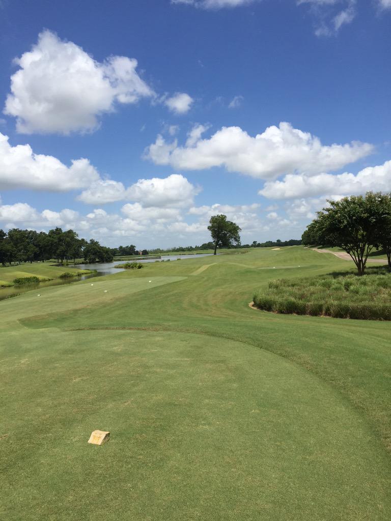 Mun-day bloody Mun-day!  🎶🎶🎶