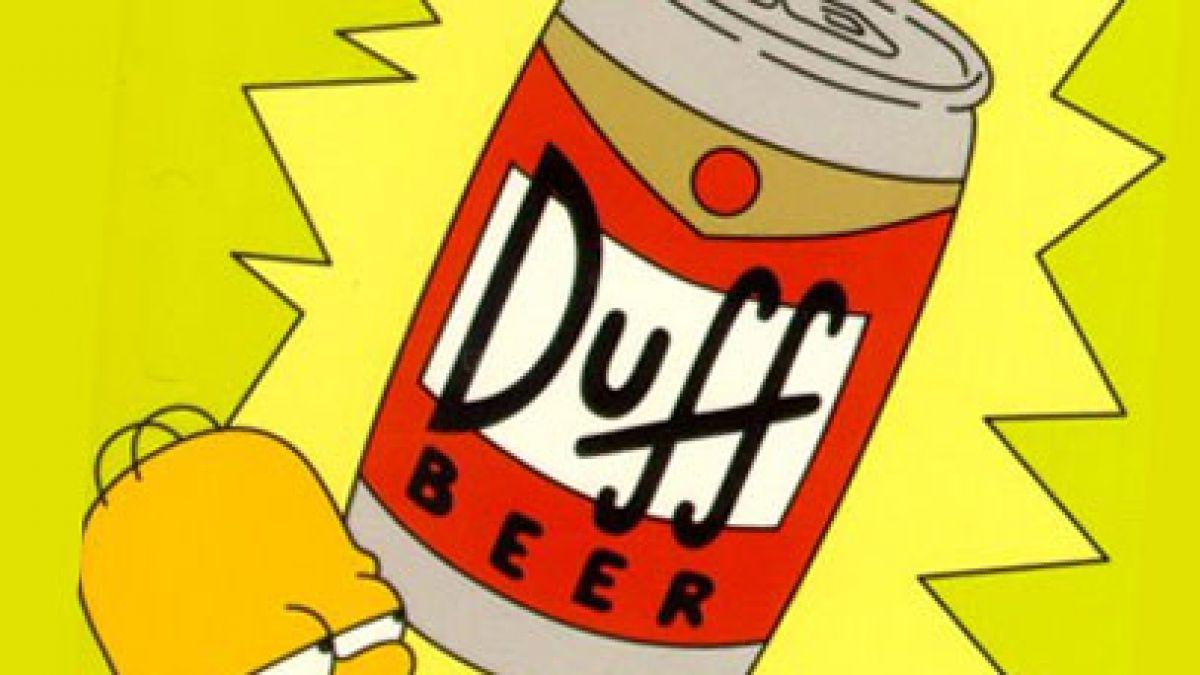 T13's tweet image. ¿Por qué la cerveza Duff se comenzará a vender en Chile, el "nuevo Springfield"? » bit.ly/1HYkQGS