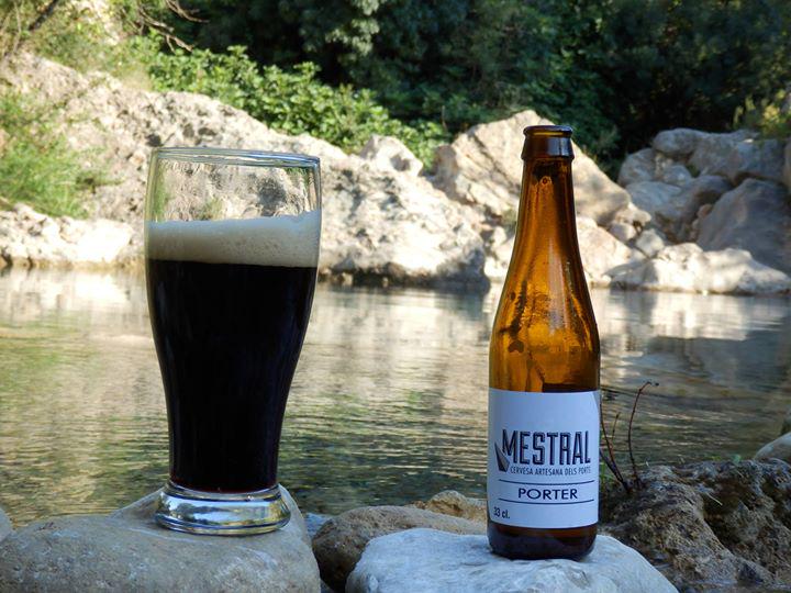 MESTRALCERVESA's tweet photo. Despres de sopar esta Porter te senta de be !!!!! http://t.co/QRFlqtf9lq