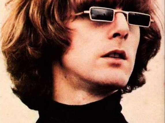 Happy 73rd birthday to Roger McGuinn of The Byrds! 