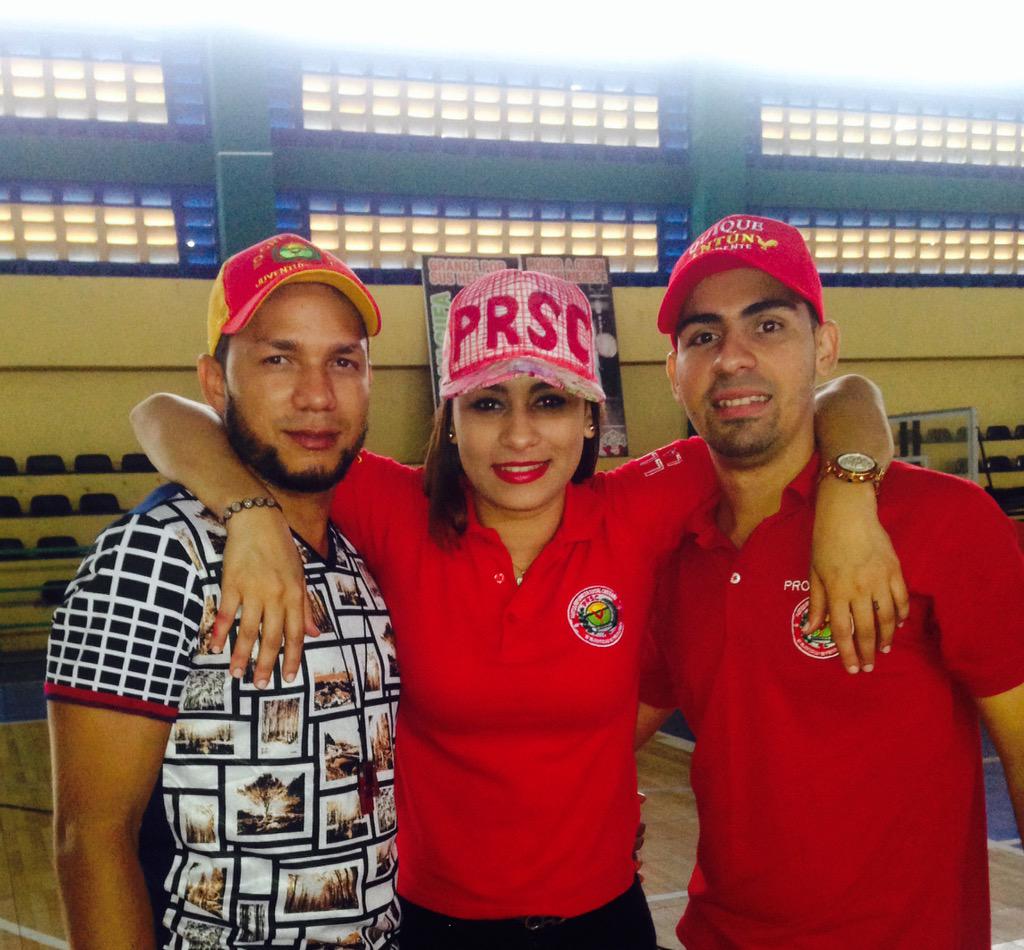 PObjio's tweet photo. #SPMColorao @PartidoPRSC #coloraodecorazón @HectorTaveras07 http://t.co/RKynufsV5t