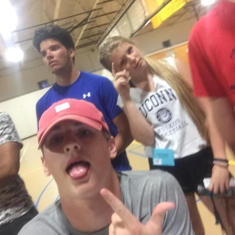 queeen_adhd's tweet photo. finding presents on my phone from my lil pace cadets #wnesoar2015 #soarselfiewne http://t.co/GRbxCdZjjd