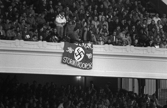 CJzWMnnWgAAJv3u?format=png&name=small