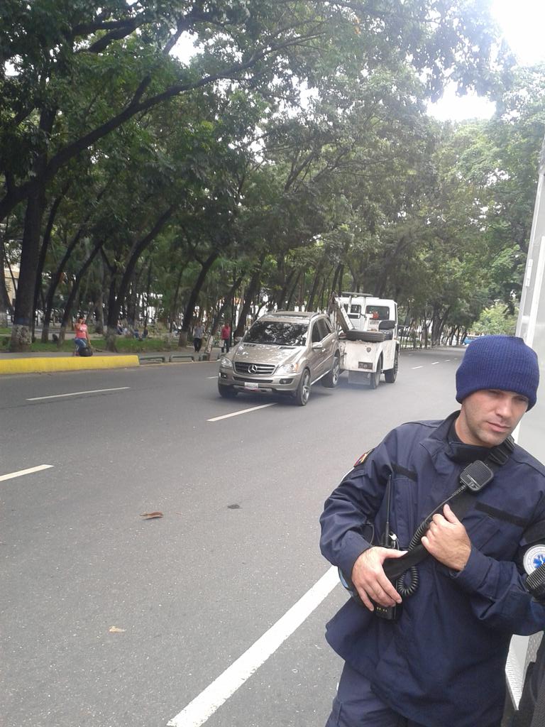 Ataque - Crisis de inseguridad en Venezuela. (sálvese quien pueda) - Página 22 CJzWg4EWUAAl9hS