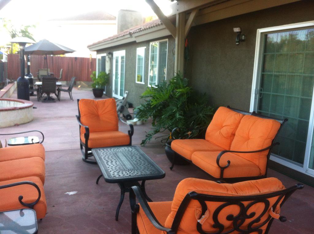 UsedTw0's tweet image. 