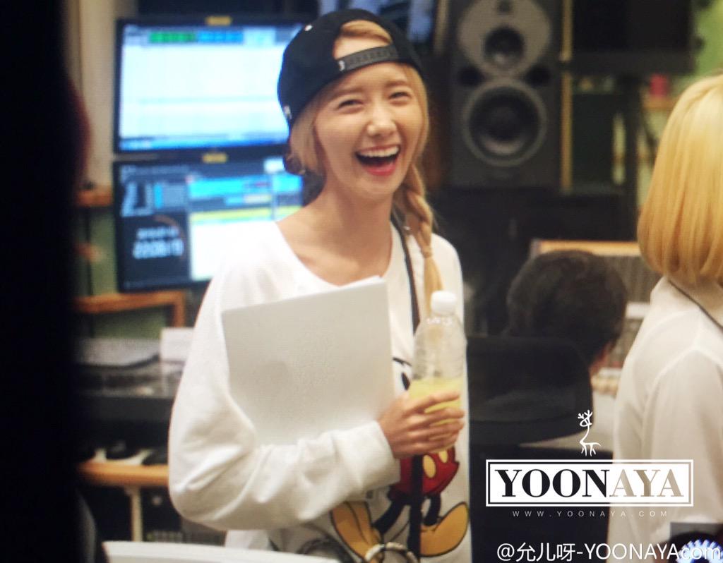 [PIC][13-07-2015]YoonA - SooYoung - HyoYeon và Yuri xuất hiện tại "KBS Cool FM Super Junior KISS THE RADIO" vào tối nay CJzZ9imVAAAb_7q