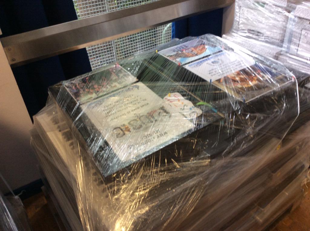 MusicDeptHildas's tweet photo. Music stuff sorted 😀 #newschool #movingishardwork http://t.co/Fy7SA0pULC