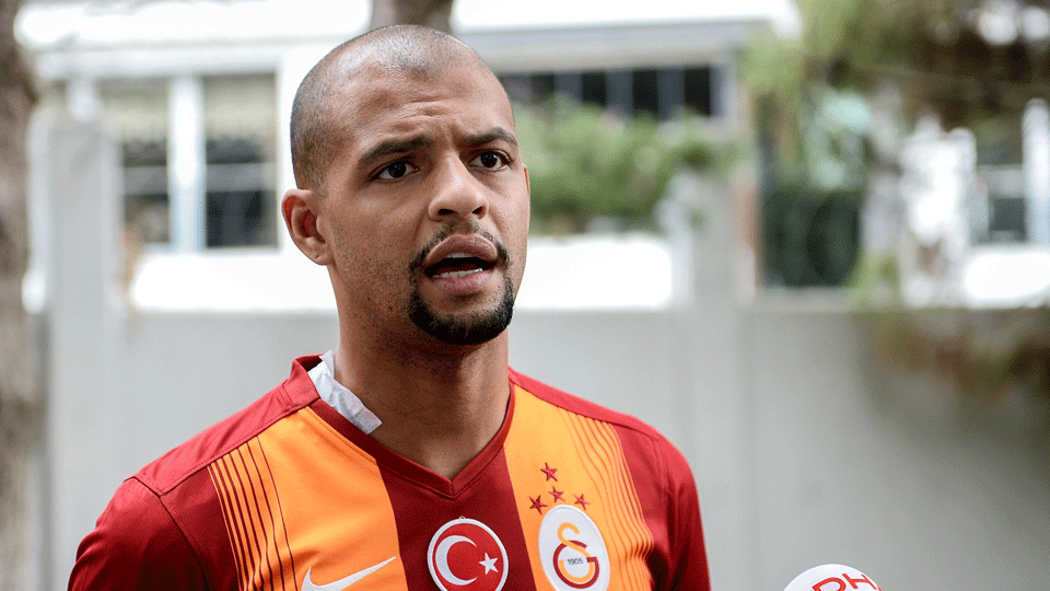 ESPNBrasil's tweet photo. Felipe Melo pode ser anunciado no Cruzeiro nesta segunda ou nesta terça, diz agente http://t.co/XzMUvxG1t8 http://t.co/L00HpuotkB
